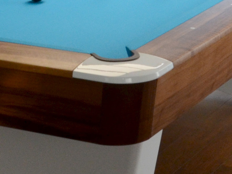 CORONA ECKE WEISS LACKIERT